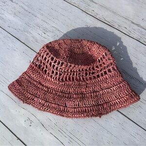 Aerie Crochet Bucket Hat in Dusty Rose